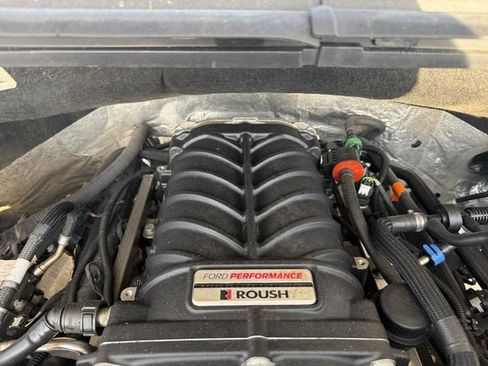 Used 2018 Ford F150 Platinum w/ Technology Package AWD/4WD image 19