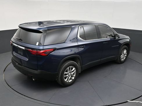 Used 2022 Chevrolet Traverse LS FWD image 16