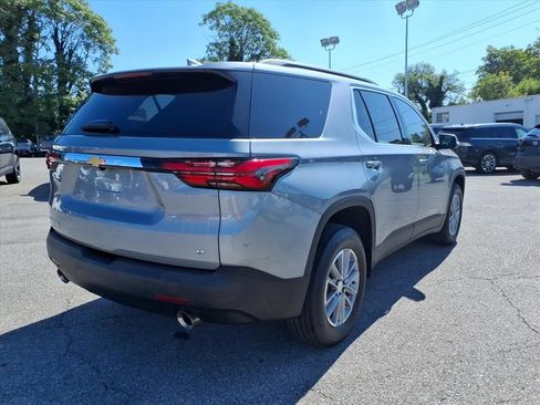 Used 2023 Chevrolet Traverse LT image 4