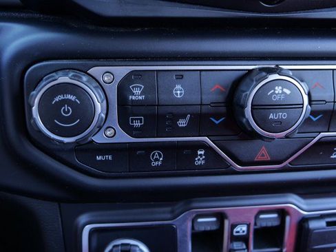 Used 2022 Jeep Gladiator Sport AWD/4WD image 20