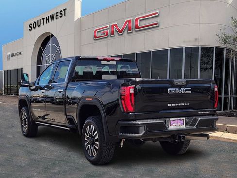 Certified 2025 GMC Sierra 2500 Denali Ultimate image 4