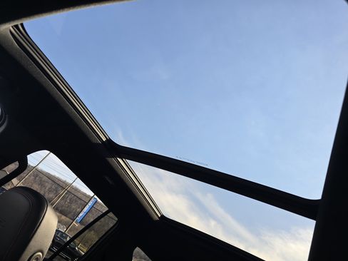 Used 2024 Chevrolet Traverse RS w/ LPO, Floor Liner Package image 34