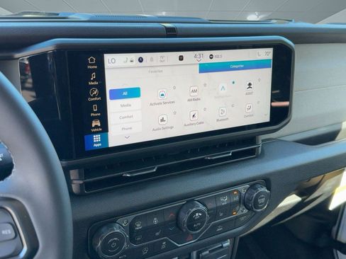 New 2025 Jeep Gladiator Sport image 25