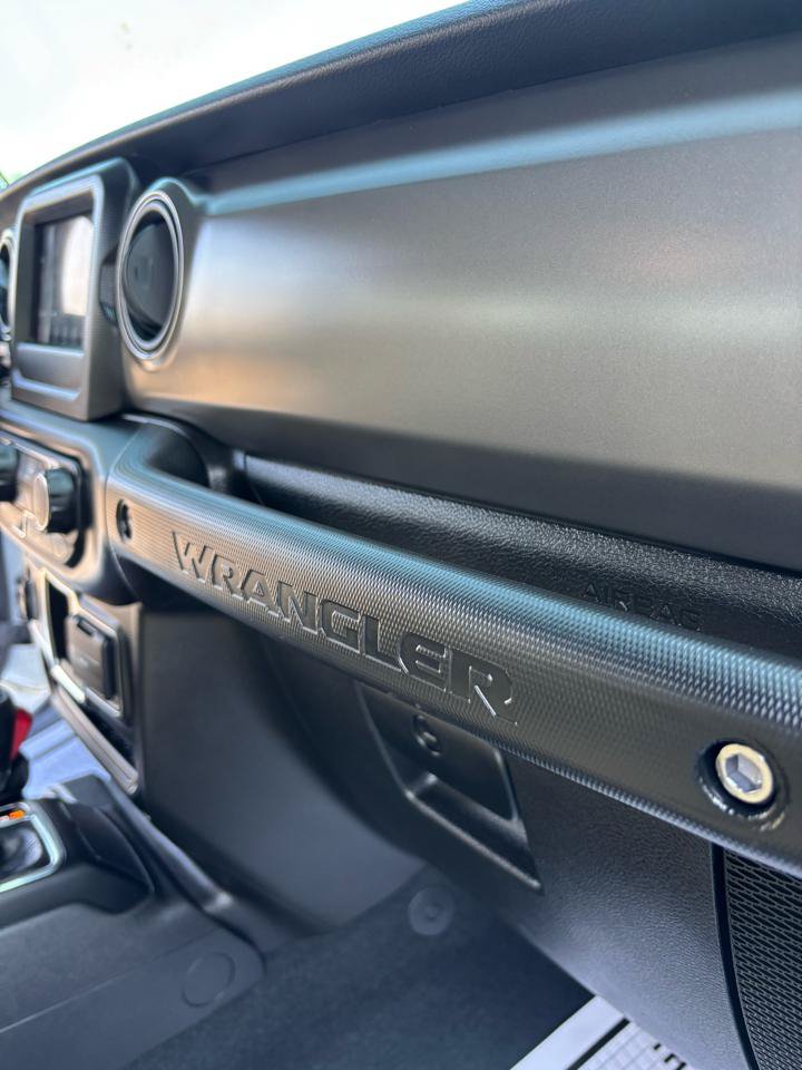 Used 2022 Jeep Wrangler Sport AWD/4WD image 23