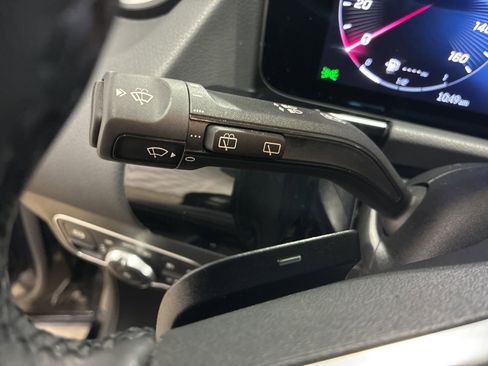 Used 2025 Mercedes-Benz GLA 250 4MATIC image 11