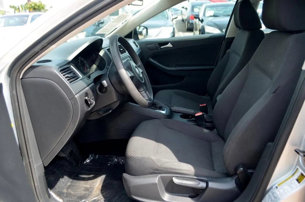Used 2014 Volkswagen Jetta S FWD image 28
