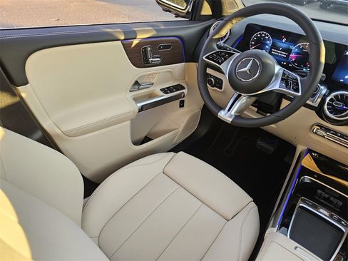 New 2026 Mercedes-Benz GLB 250 image 28