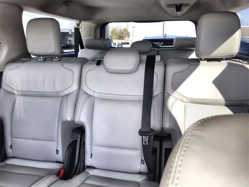 Used 2025 Ford Expedition Max Platinum image 23