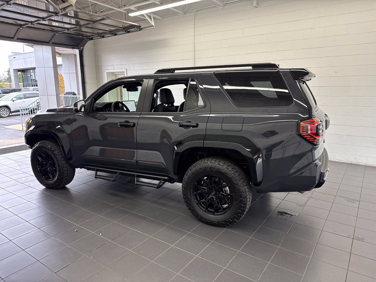 Used 2025 Toyota 4Runner TRD Pro AWD/4WD image 5