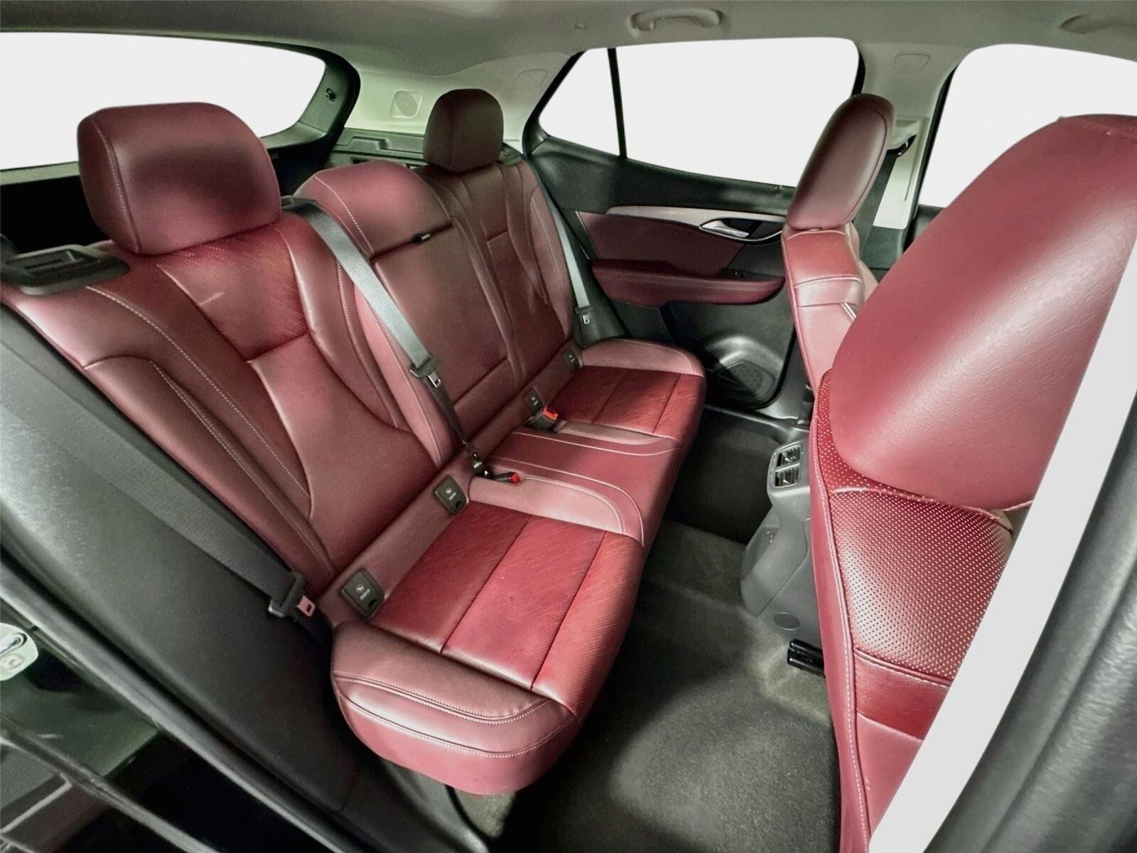Certified 2025 Buick Envision Sport Touring AWD/4WD image 29