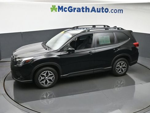 Used 2023 Subaru Forester Premium AWD/4WD image 23