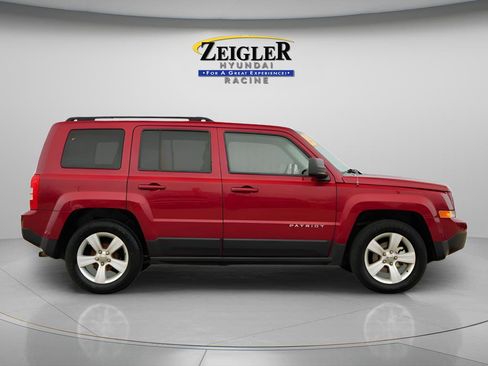 Used 2015 Jeep Patriot Sport w/ Power Value Group FWD image 9