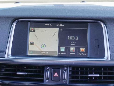 Used 2016 Kia Optima EX w/ Premium Package image 13