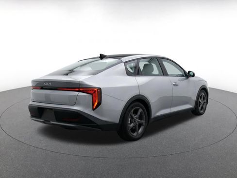 Used 2026 Kia K4 FWD image 9