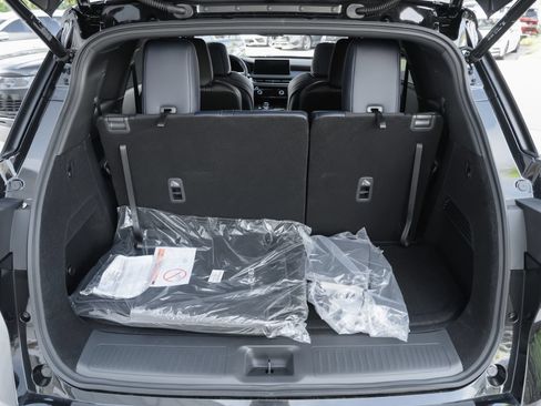 Certified 2026 INFINITI QX60 Sport w/ Dark Cargo Package AWD/4WD image 39