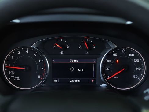 Used 2024 Chevrolet Blazer LT w/ Convenience Package FWD image 11