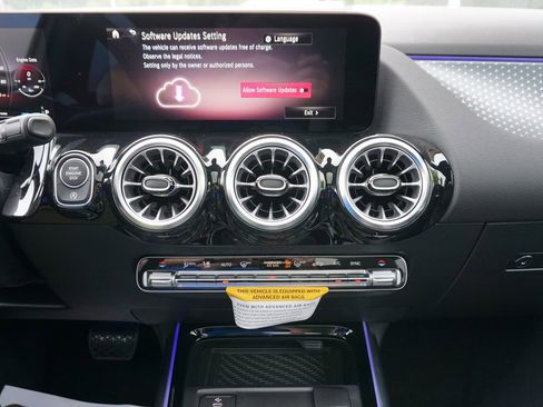 Certified 2026 Mercedes-Benz GLA 250 image 34