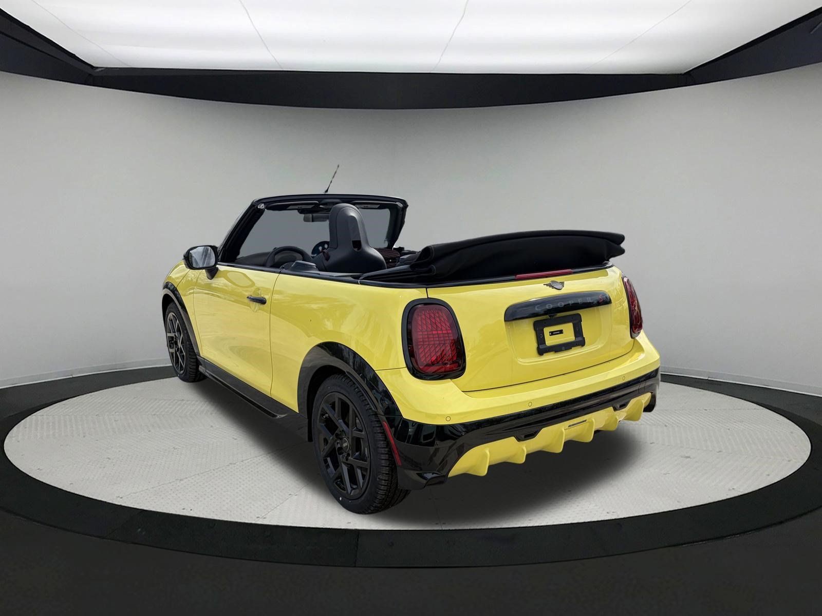 Used 2026 MINI Cooper S FWD image 5
