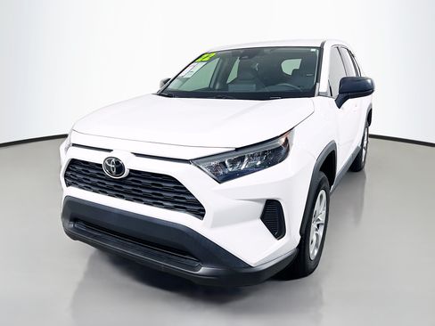 Used 2022 Toyota RAV4 LE FWD image 10