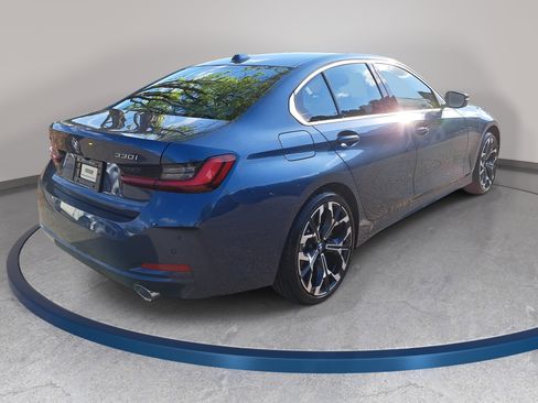 New 2026 BMW 330i xDrive Sedan w/ Premium Package AWD/4WD image 5