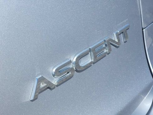 Used 2025 Subaru Ascent Premium AWD/4WD image 6