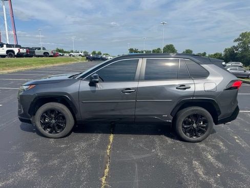 Used 2022 Toyota RAV4 XSE w/ XSE Grade Weather Package AWD/4WD image 6