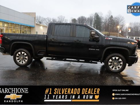 Used 2025 Chevrolet Silverado 2500 Custom w/ Custom Value Package image 1