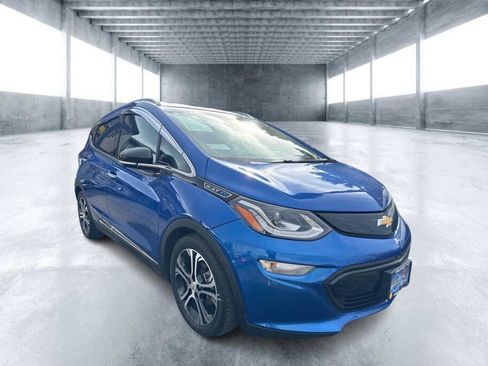 Used 2017 Chevrolet Bolt Premier image 4