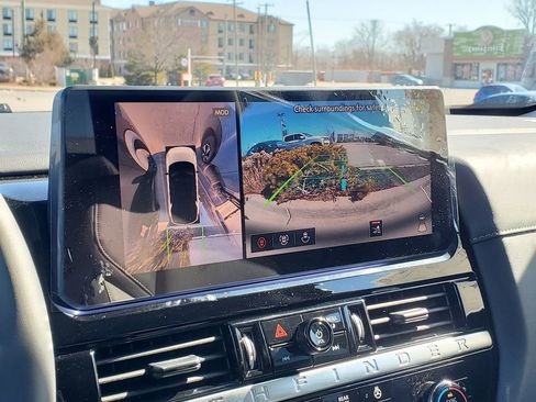 New 2026 Nissan Pathfinder SL image 29