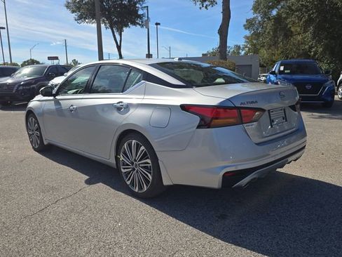 New 2025 Nissan Altima 2.5 SL FWD image 6