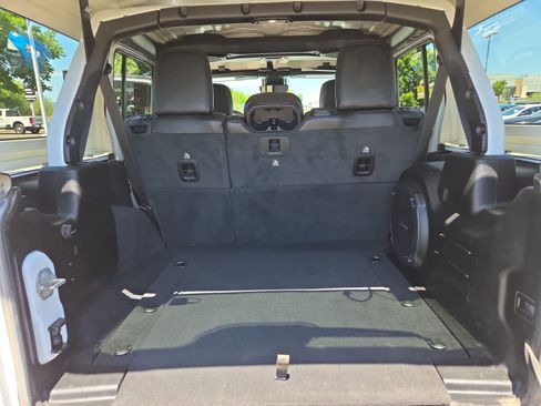Used 2021 Jeep Wrangler Unlimited Rubicon AWD/4WD image 27