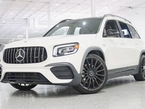 Used 2022 Mercedes-Benz GLB 35 AMG 4MATIC image 6