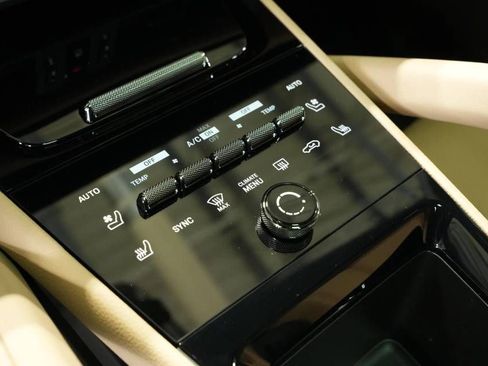 New 2026 Porsche Cayenne AWD/4WD image 24