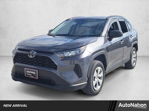 Used 2021 Toyota RAV4 LE w/ Carpet Mat Package (TMS) image 1