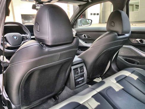 New 2025 BMW 330i xDrive 330i xDrive w/ Premium Package image 18