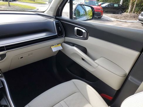 New 2026 Kia Sorento S FWD image 9
