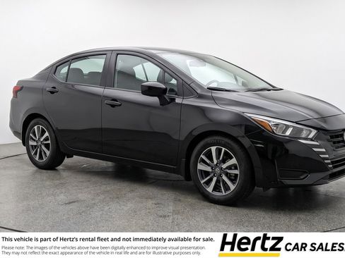 Used 2025 Nissan Versa SV FWD image 1
