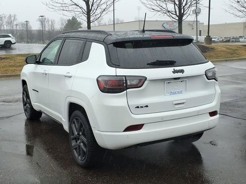 Used 2024 Jeep Compass Limited w/ High Altitude Package image 6