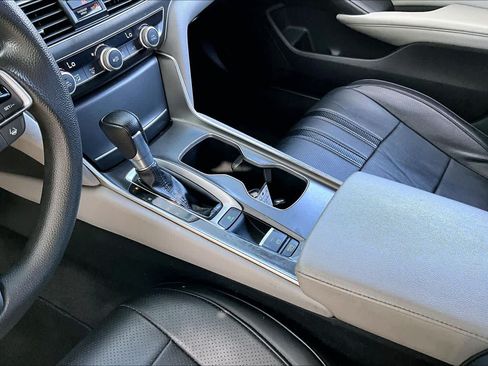 Used 2019 Honda Accord LX image 16