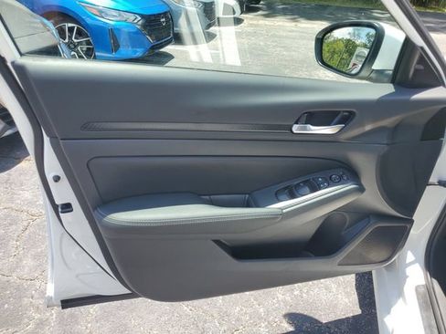 Certified 2025 Nissan Altima 2.5 SV w/ SV Special Edition Package FWD image 12