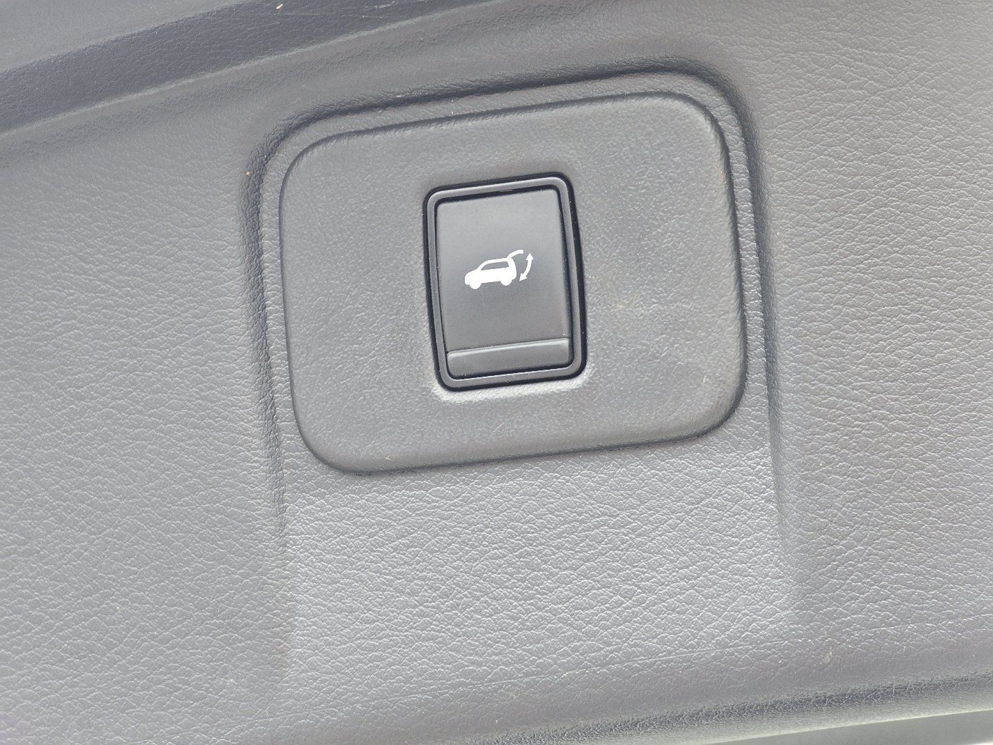 Used 2023 Nissan Murano Platinum AWD/4WD image 17