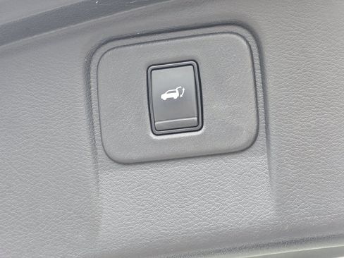 Used 2023 Nissan Murano Platinum AWD/4WD image 17