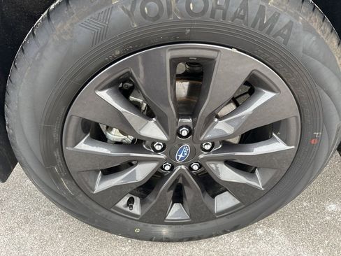 Certified 2025 Subaru Outback Onyx Edition image 32