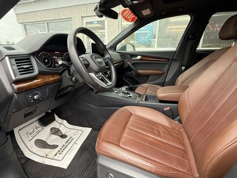 Used 2018 Audi Q5 2.0T Premium Plus w/ Premium Plus Package image 9