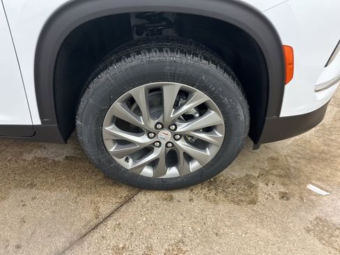 New 2026 Buick Enclave Preferred image 13