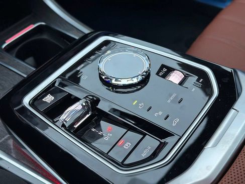 New 2026 BMW 750e xDrive w/ Executive Package AWD/4WD image 34