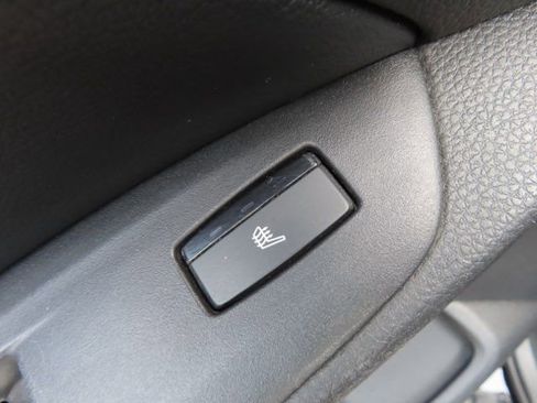 Used 2018 Honda Accord Touring image 12
