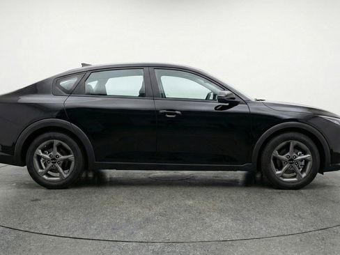 Used 2025 Kia K4 LXS FWD image 11