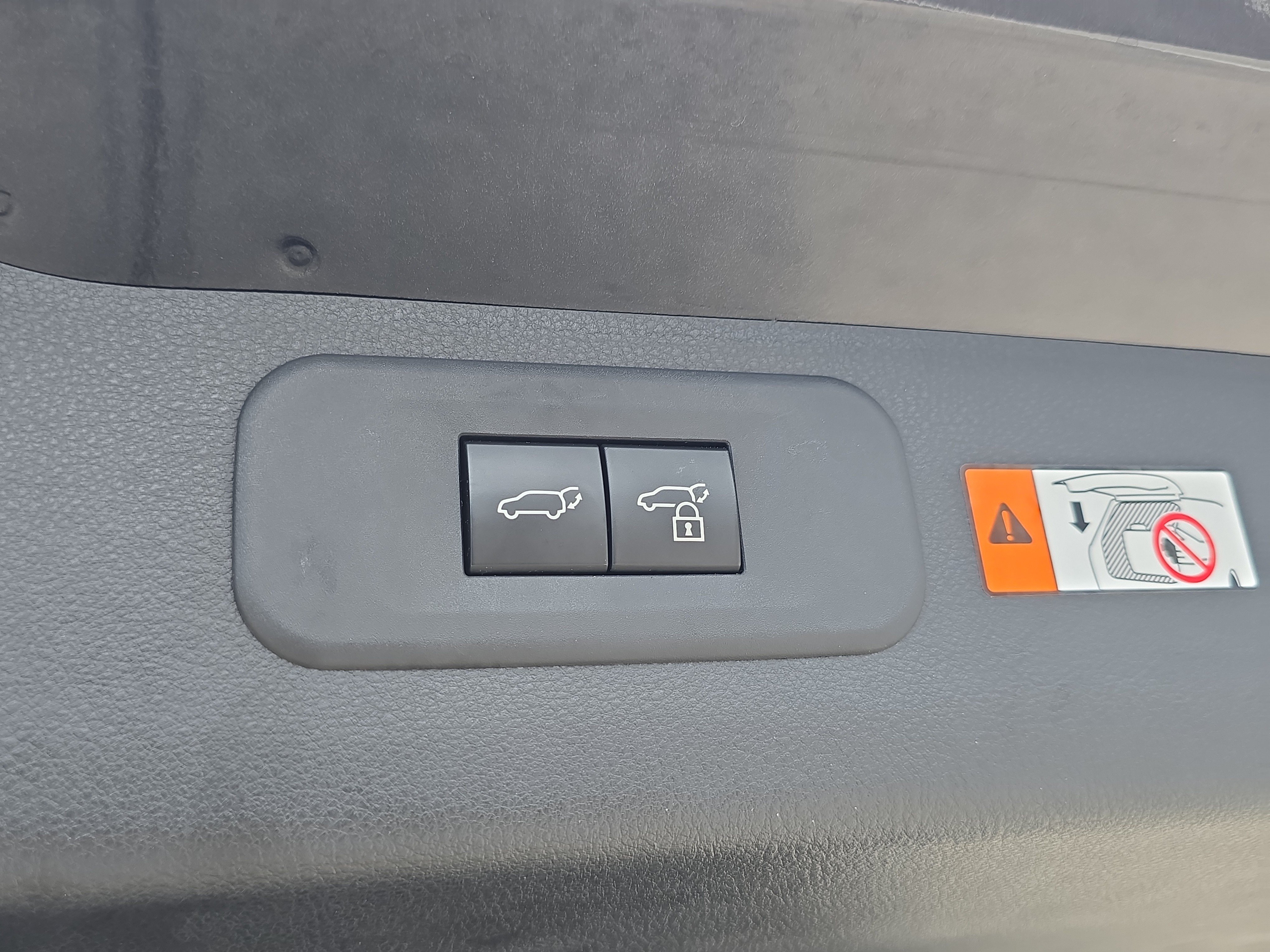 Used 2025 Lexus TX 500h AWD image 10