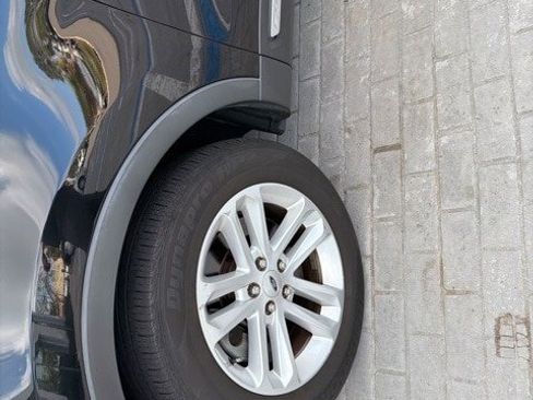 Used 2017 Ford Explorer XLT w/ Equipment Group 201A image 13